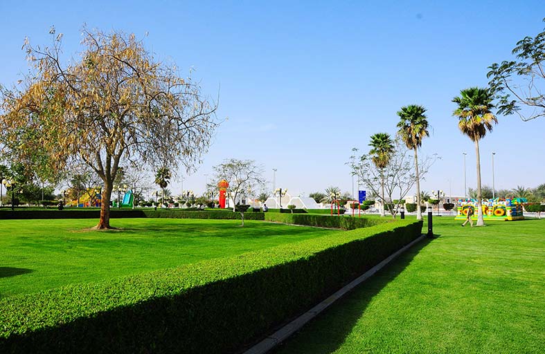 Municipality of Dhafra area completes the development of gardens in Al Sila City