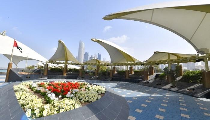 Al Corniche Beach Park in Abu Dhabi .. The best popular park in the world